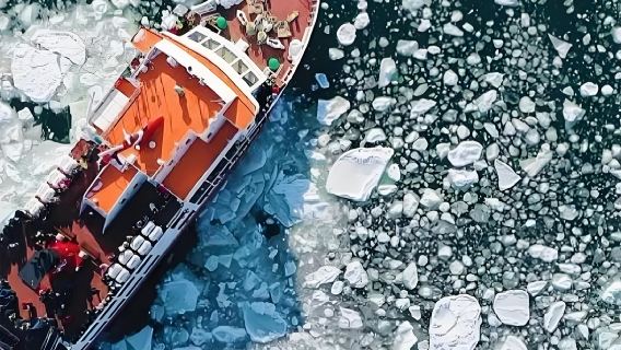 Sunset Monbetsu Icebreaker Ship Sapporo Round-Trip 1-Day Tour with Drift Ice Sounkyo Icefall Festival in Hokkaido, Japan