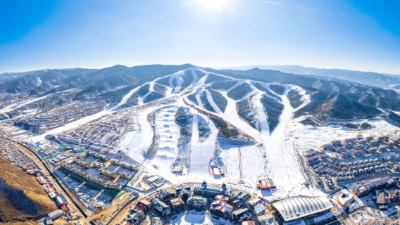 富龍滑雪場一日遊 含雙人滑雪裝備＋1V1 教練 · 純玩無購物