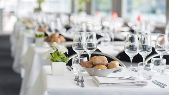 Chuyến du ngoạn ăn tối kéo dài 2,5 giờ tại Lyon