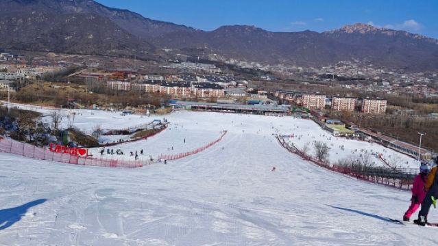 盤山滑雪場一日遊【三河出發，含來回車費＋雪票+基礎雪具】