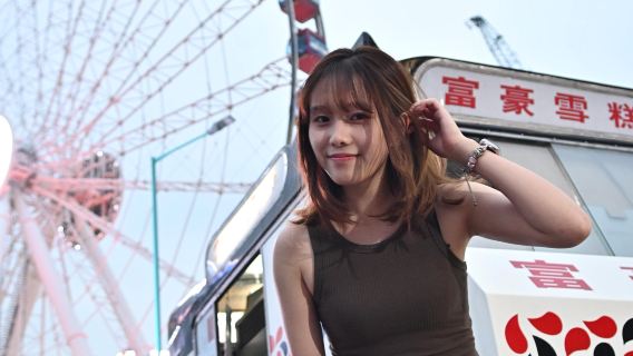 香港Tripメモリー【ビクトリア・ハーバーでの屋外写真撮影サービス|観覧車のプライベートボックス追加可能】