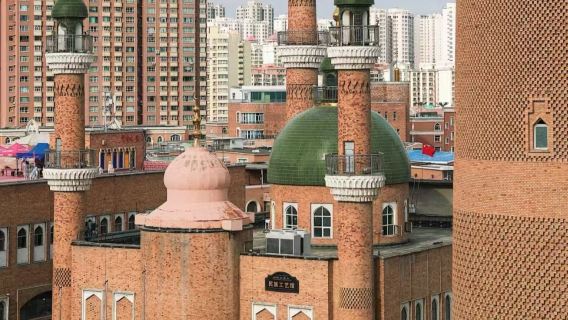 還在修建的烏茲別克館，純粹是拍照好看