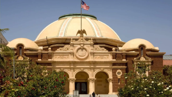 アメリカ ロサンゼルス 自然史博物館+グリフィス天文台（中国語/英語対応ドライバー）