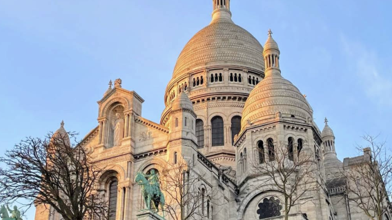 法國巴黎-盧瓦爾河谷-布盧瓦城堡可定制【中文專車-愜意舒適】