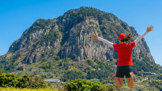 South-West Jeju Essentials: Hallasan & Signature Highlights