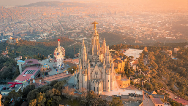 Barcelona Small Group Easy Tour: Coastal Tossa + Blanes + Tibidabo