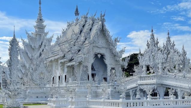 泰國清邁：中泰&英 旅遊地陪｜商務翻譯｜展會翻譯｜市場陪同｜現場翻譯｜自由行地接