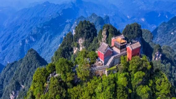 Lawatan Berkualiti (12 Orang): Lawatan Sehari ke Gunung Wudang + Puncak Emas + Istana Nanyan + Istana Zixiao + Taizi Slope