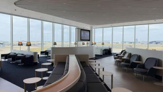 İngiltere Londra Stansted Havalimanı (Havalimanı VIP Salonu + Aktarma VIP Dinlenme Salonu + Dinlenme/Yemek)