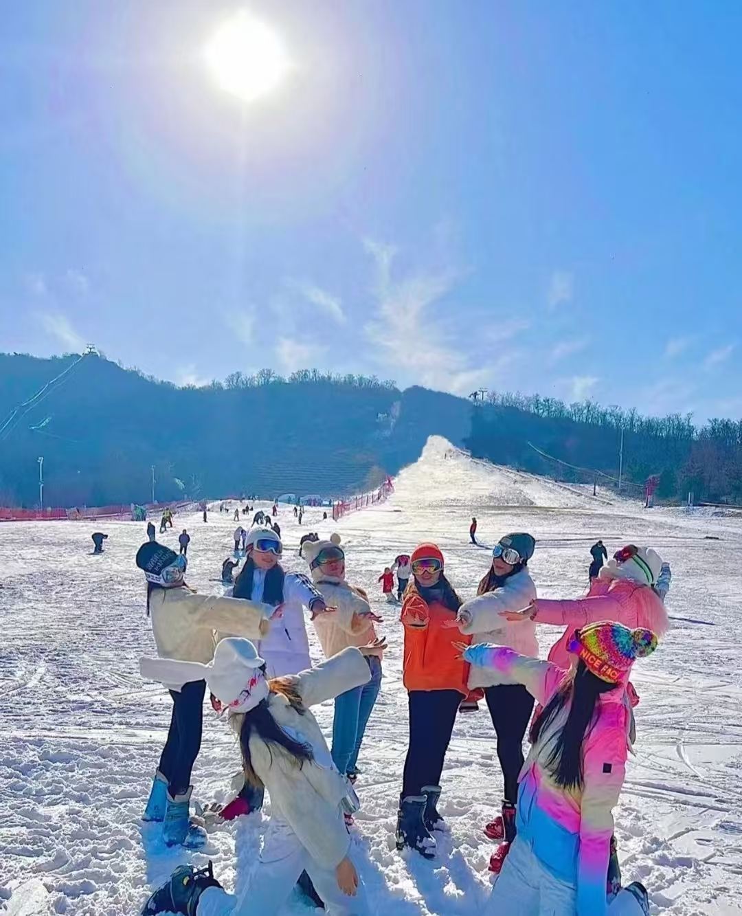 【鄭州+許昌直發-滑雪票+雪具】嵩頂滑雪度假區1日遊