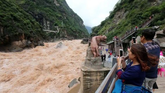 Tour privato del Parco Nazionale Pudacuo + White Water Terrace + Tiger Leaping Gorge