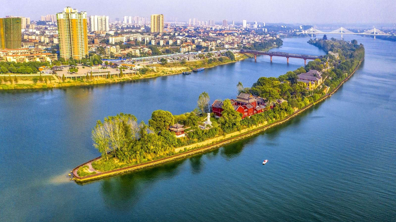 Hengyang local/foreign language guide: Dongzhou Island + Chuanshan College + Hengyang Huiyanfeng Scenic Area foreign guest reception EA