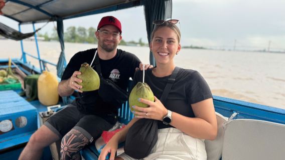 Terowong Cu Chi dan Lawatan Sehari Penuh Delta Mekong dengan Pilihan Limosin Mewah