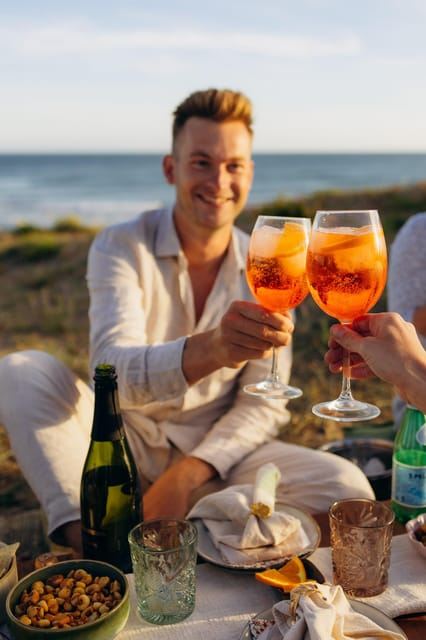 Marbella: Privates Luxus-Pop-up-Picknick in der Natur