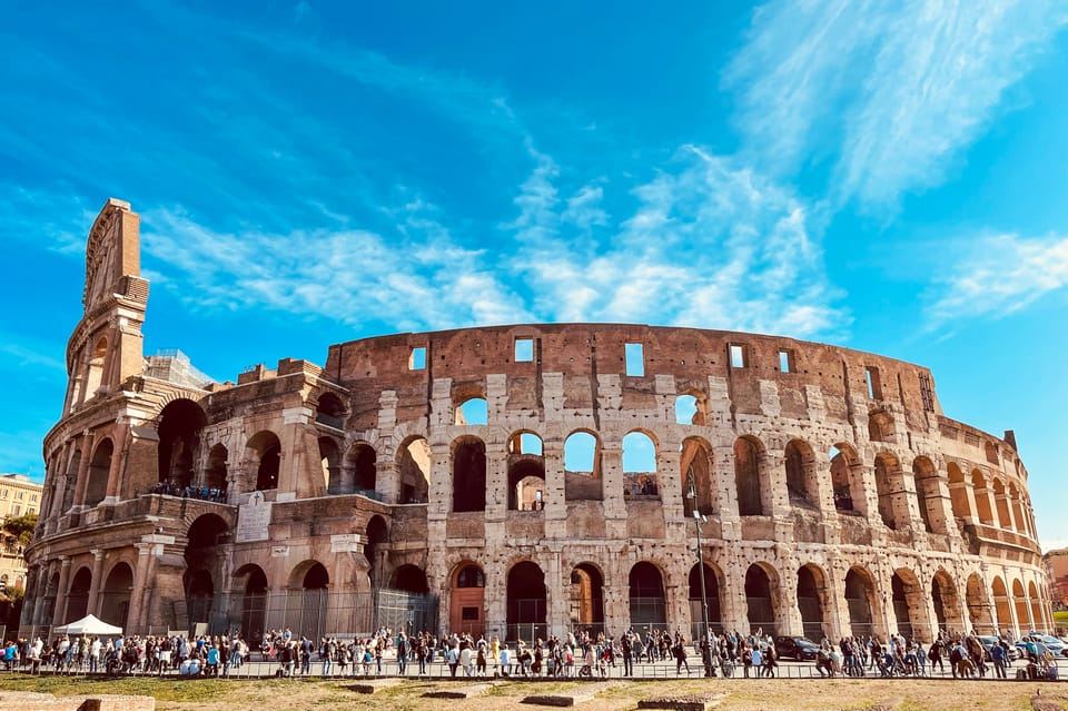 Roma: Tur Berpemandu Colosseum, Bukit Palatine, dan Forum Romawi