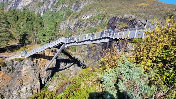 Eidfeld: Xe đưa đón khứ hồi Thác Vøringsfossen 2.5B