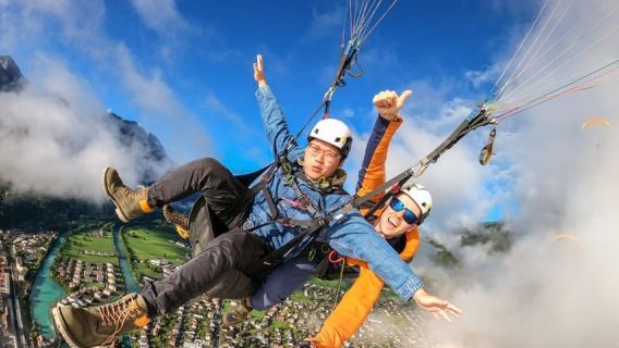 Danang: Vuelo en parapente con piloto