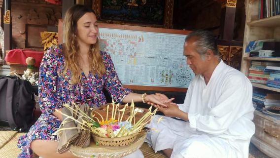 Spirituele healing met sjamaan (handlezen, aura- en chakra-activatie, zuivering)