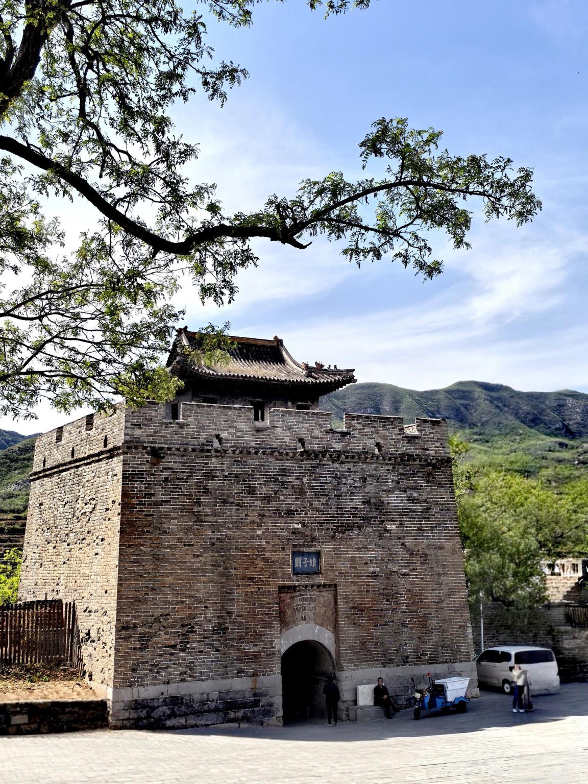 однодневный тур с индивидуальным трансфером в достопримечательности Янцюань Нянцзыгуань и Великую Китайскую стену Гугуань с услугами на китайском и английском языках (туда и обратно из Тайюаня)