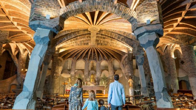 Gaudí's Crypt & Colonia Güell From Barcelona + Audio Guide