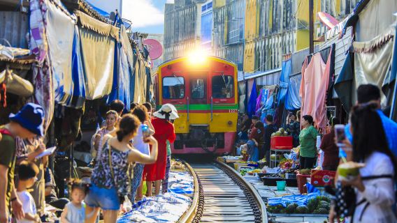 Maeklong Spoorweg en Damnoen Drijvende Markt Tour vanuit Bangkok