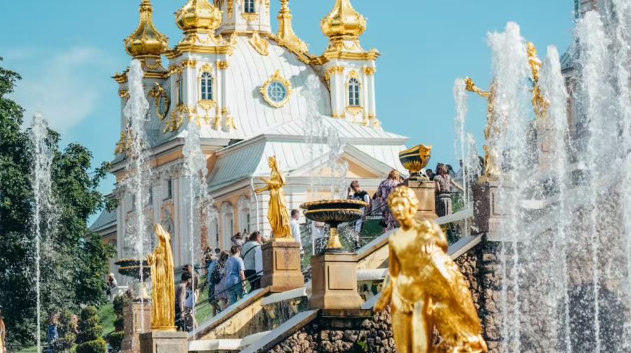 【聖彼得堡】葉卡捷琳娜宮+花園+射擊體驗基地包車一日遊