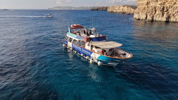 Malta: Blue lagoon, Gozo, Comino & Crystal Lagoon Sea Caves