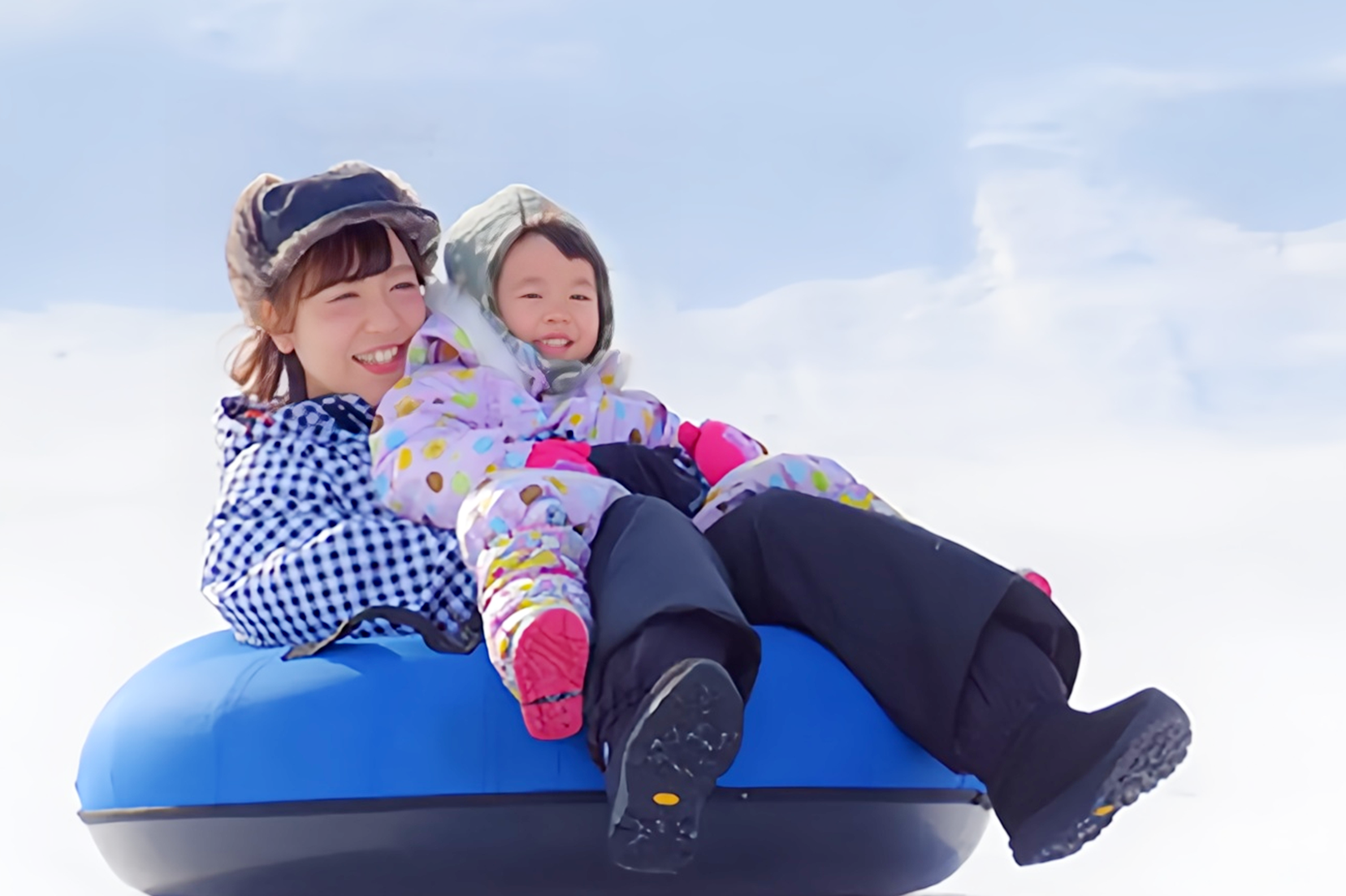 Hokkaido Bibai Snow Land Fun Day Tour: Otaru Street View Sightseeing + Shiroi Koibito Park