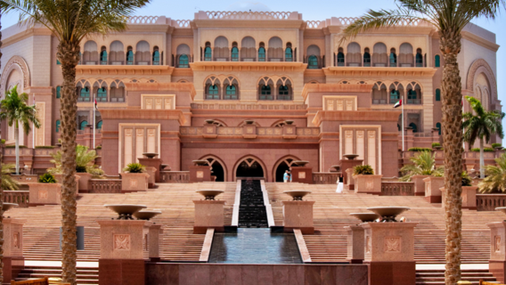 Tour di un giorno ad Abu Dhabi con trasporto condiviso (guida in inglese + biglietto d'ingresso al Louvre)