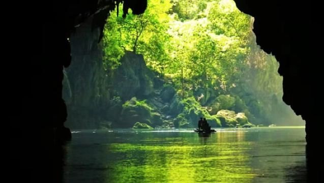 Hechi round-trip: Baimo cave + Bainiao cave + Bama longevity village | Bilingual service | Customize | Private charter