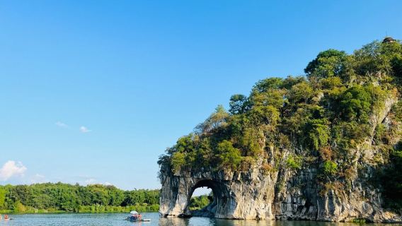 Excursión en crucero compartido por los lugares destacados de Guilin con recogida