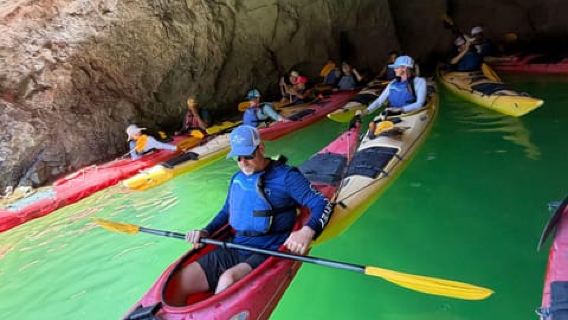 LAS VEGAS: Emerald Cave Kayak Tour with SHUTTLE Pickup