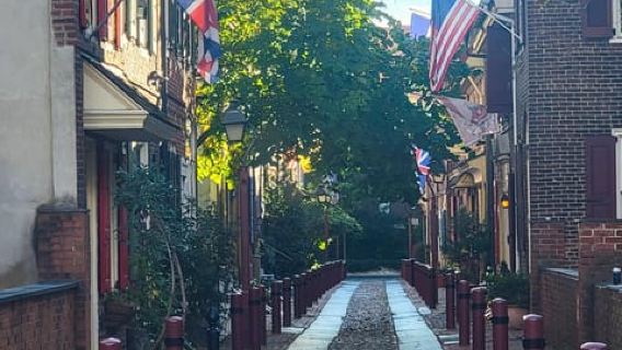 Philadelphia: Guided Walking Tour of Historic District!