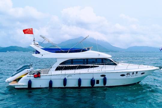 廣東深圳大鵬七星灣遊艇會/較場尾遊艇會【豪華遊艇/帆船出海體驗+私人定製公司團建生日派對商務接待聚會】