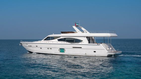 Kapal Pesiar Mewah di Sepanjang Pesisir Dubai