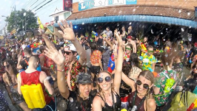 Tour giornaliero in pick-up per la Festa dell'Acqua Songkran a Chiang Mai