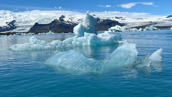 Tour in cinese di un giorno alla costa sud del ghiacciaio Jökulsárlón in Islanda con spiaggia di diamanti e Vík í Mýrdal, opzionale crociera sul ghiacciaio.