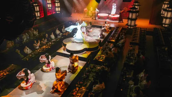 Banquete Real de Chongqing•Experiencia inmersiva del festín de los emperadores de la antigua corte (gastronomía exquisita, espectáculo de danza y experiencia con trajes antiguos)