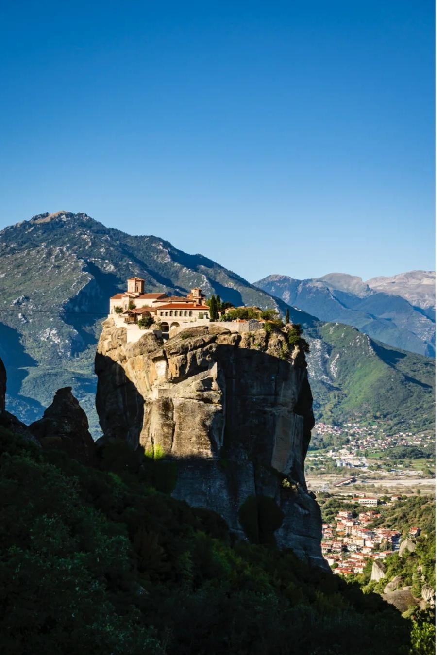 ทัวร์เมเทโอราจากเอเธนส์ (รวมไกด์นำเที่ยวท้องถิ่นและที่พักในโรงแรม)