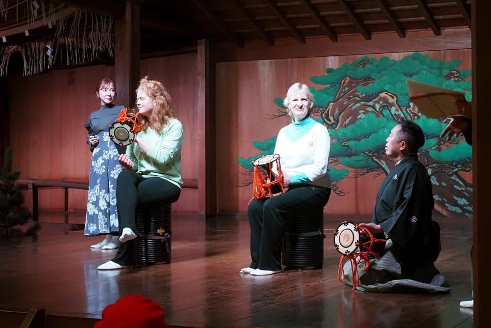 ศิลปะการแสดงแบบดั้งเดิมของโอซาก้ายามค่ำคืน