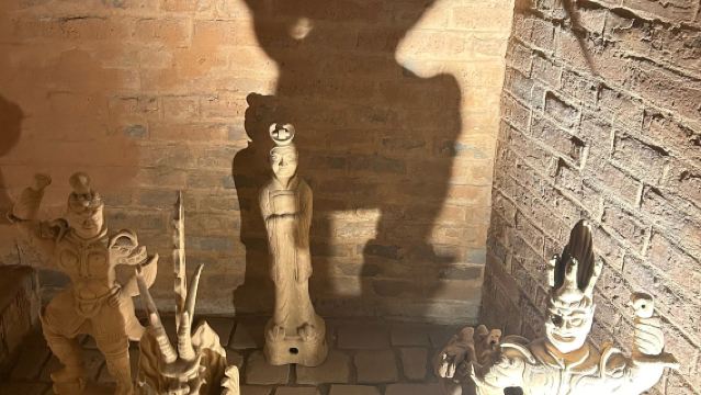 Luoyang Ancient Museum (with Admission Ticket & Guided Tour) + Phoenix Dance of the Divine Capital Performance 1-day Tour (with Free Jiuzhou Pool Admission Ticket)