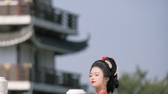 Travel Photography in Cheng County[Jifeng Mountain wedding photography package with aerial shots, videography, and multilingual guide services]