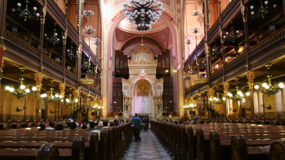 Tur Berpemandu Warisan Yahudi Budapest (Termasuk tiket masuk Sinagoga)