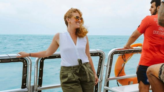 Waikiki: Excursión en barco con fondo de cristal de día