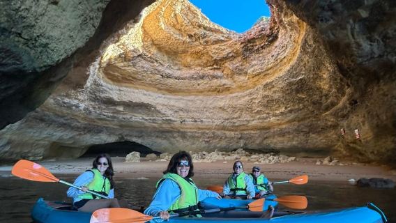 Dari Faro: Kayak ke Gua Benagil, Algar Seco & Carvoeiro