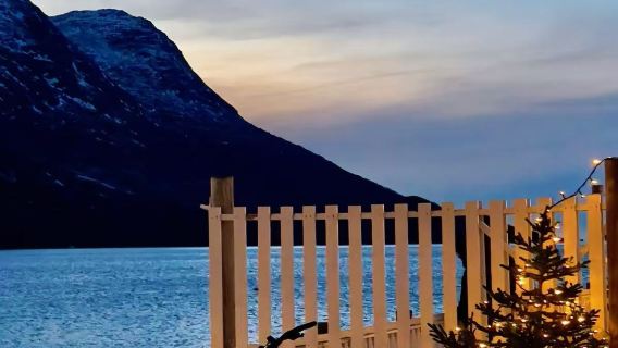 Tromso Ersfjordbotn Fjord + Fishing Village Private Charter with Chinese Service