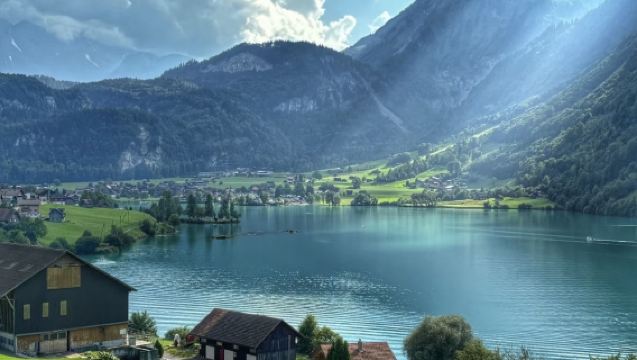 Wisata ke Kota-Kota Besar di Swiss, Penerjemah Bisnis Zurich, Pendamping Wisata