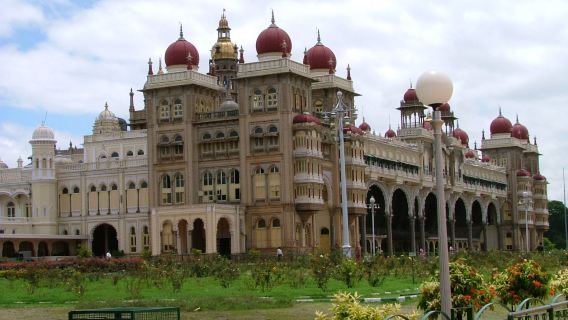 Prywatna całodniowa wycieczka z przewodnikiem z Bangalore do Mysore
