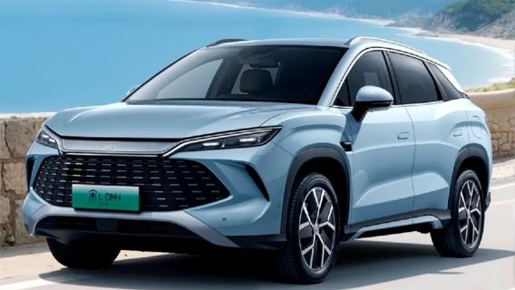 定制包車遊〓鏡泊湖+吊水樓瀑布+橫道河子小鎮+鐵路機車庫