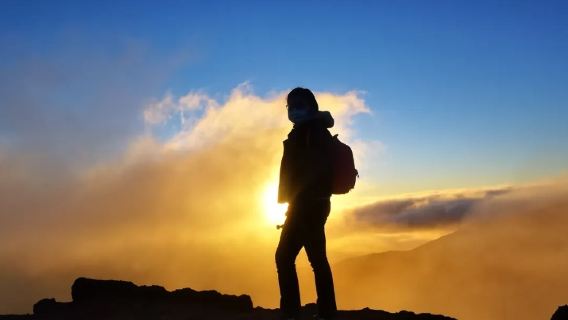 Mauna Kea volcano stargazing tour with transfer and Chinese-speaking guide service